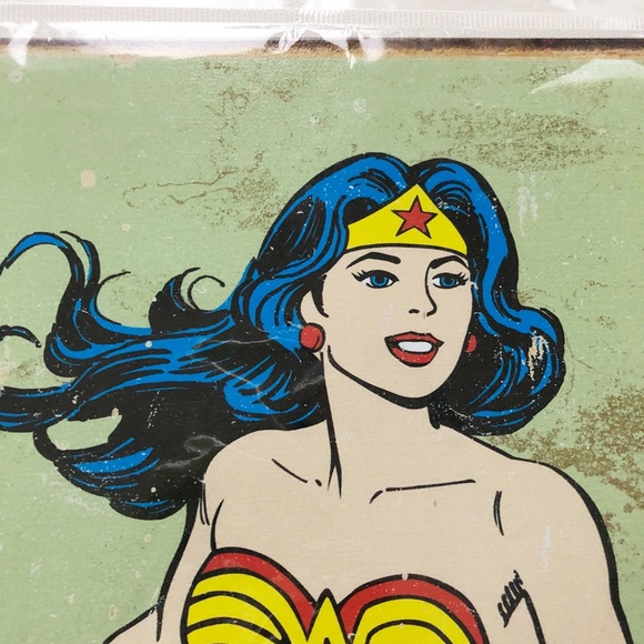 Wonder Woman Marvel Retro Metal Sign Wall Art 16x12.5 Justice League Made in USA - Picture 7 of 8